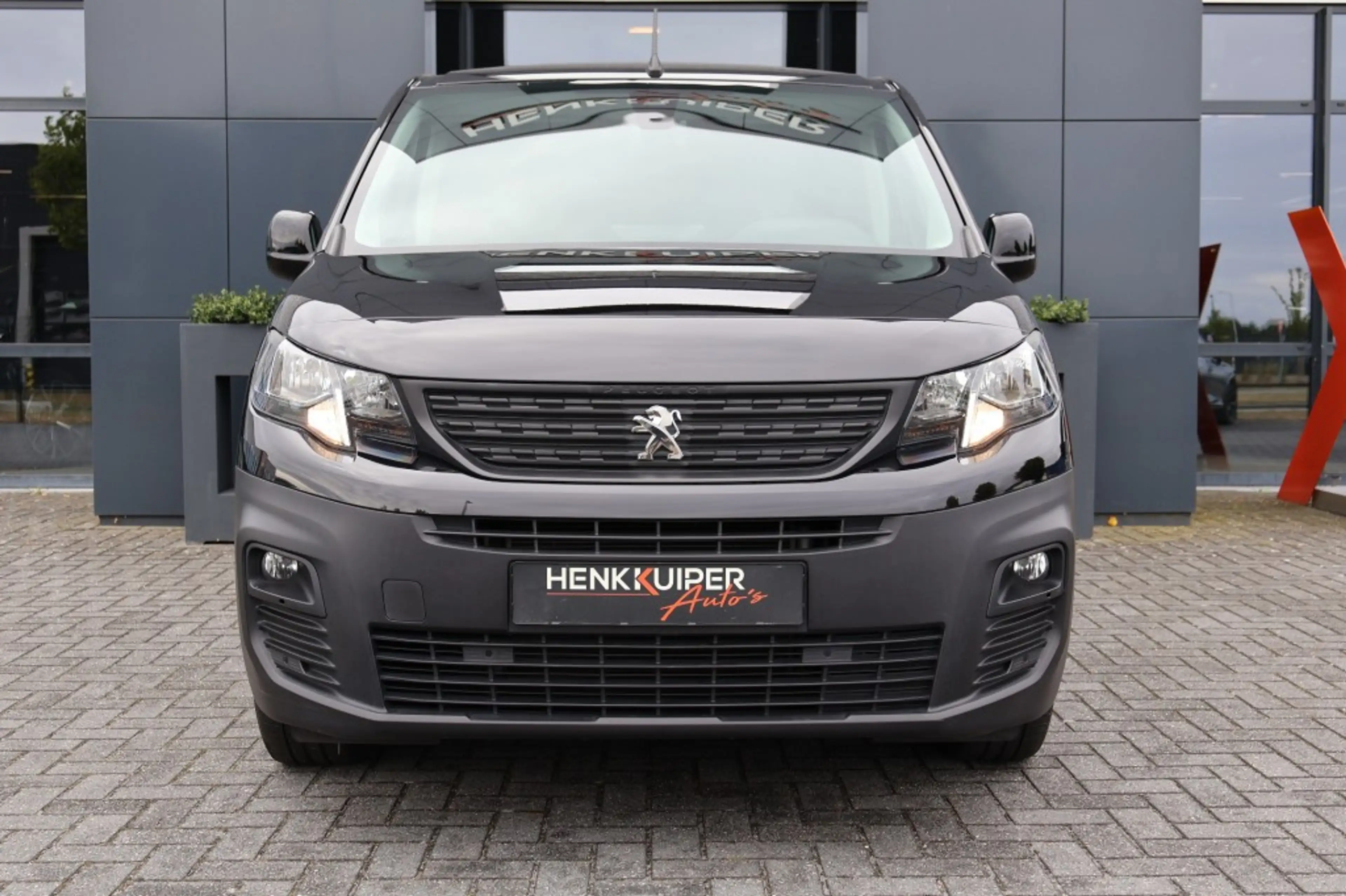Peugeot Partner 1.5 BlueHDi 100 / Navi / PDC V&A / Camera / Cruise — photo 7