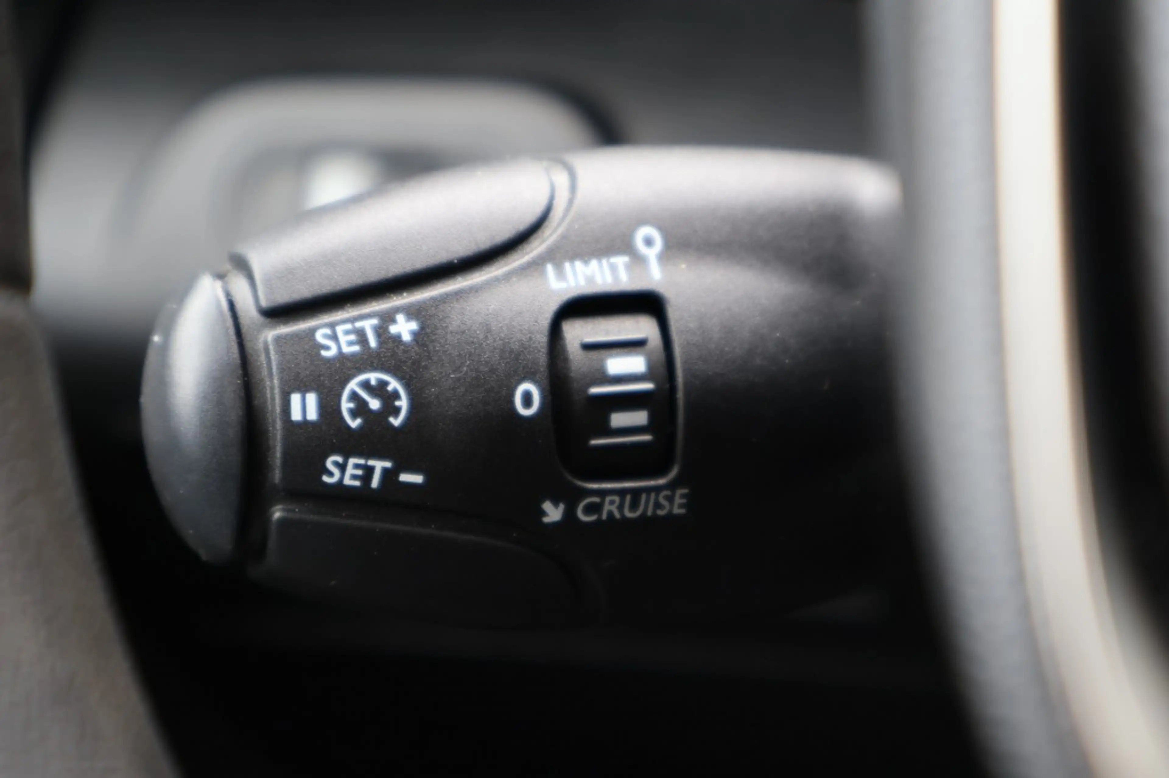 Peugeot Partner 1.5 BlueHDi 100 / Navi / PDC V&A / Camera / Cruise — photo 36
