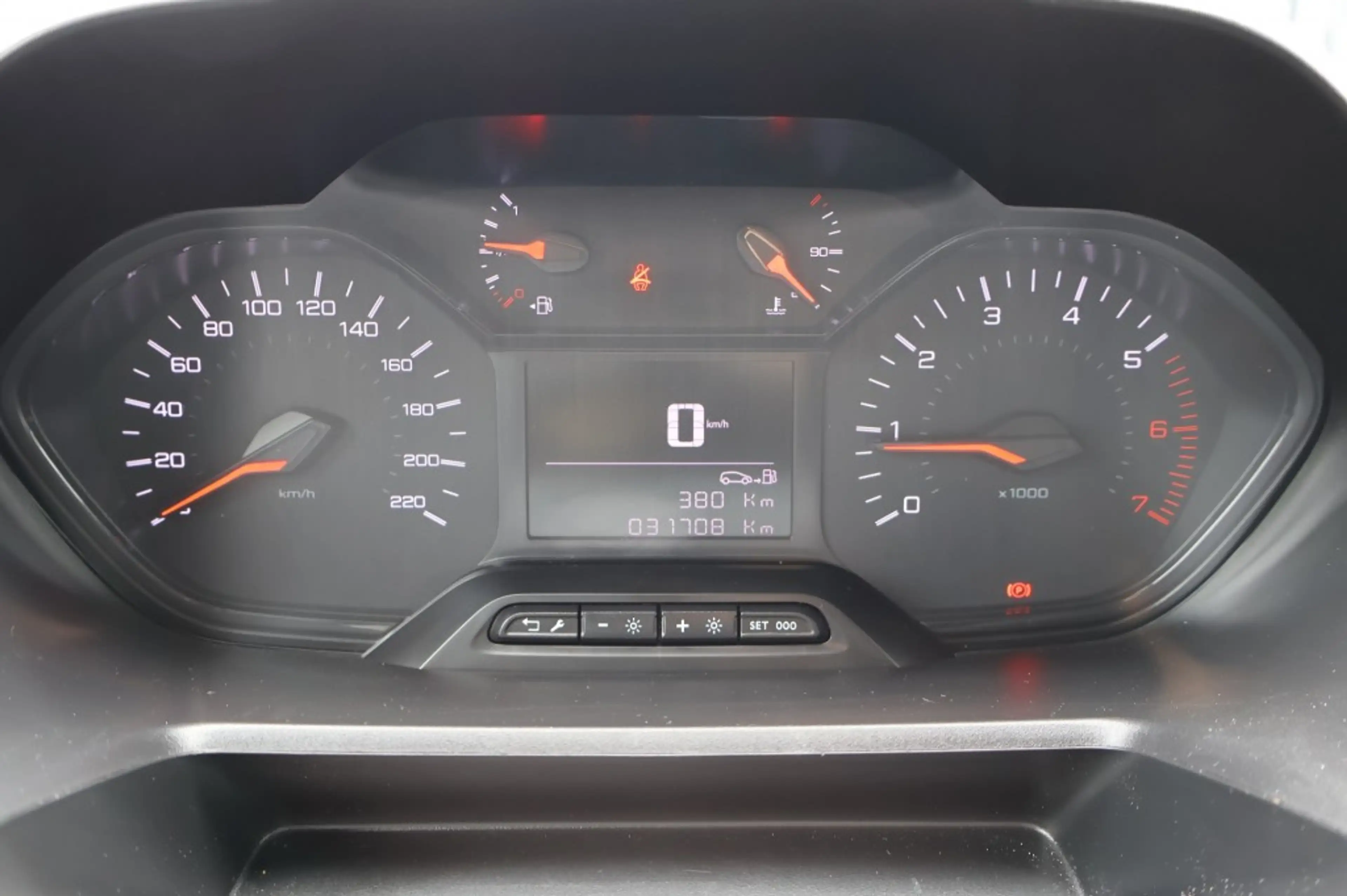 Peugeot Partner 1.5 BlueHDi 100 / Navi / PDC V&A / Camera / Cruise — photo 22