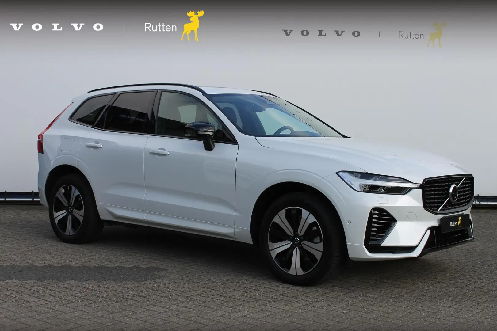 Volvo XC60 T6 Plug-in hybrid 350PK Automaat AWD Plus Dark Pan Weiß - 1