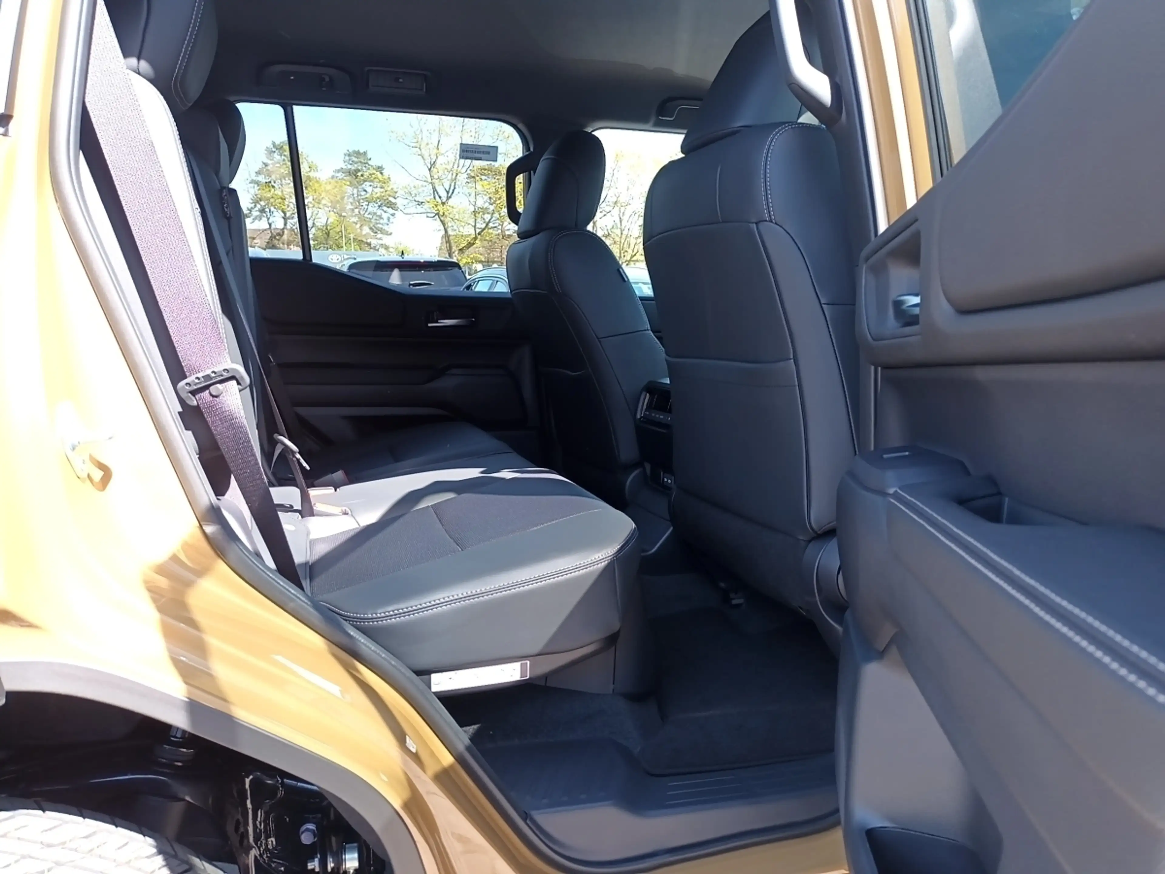 Toyota Land Cruiser 2.8 D4-D Executive 4x4*CARPLAY+LED+DAB+NAVI+PDC* — photo 11