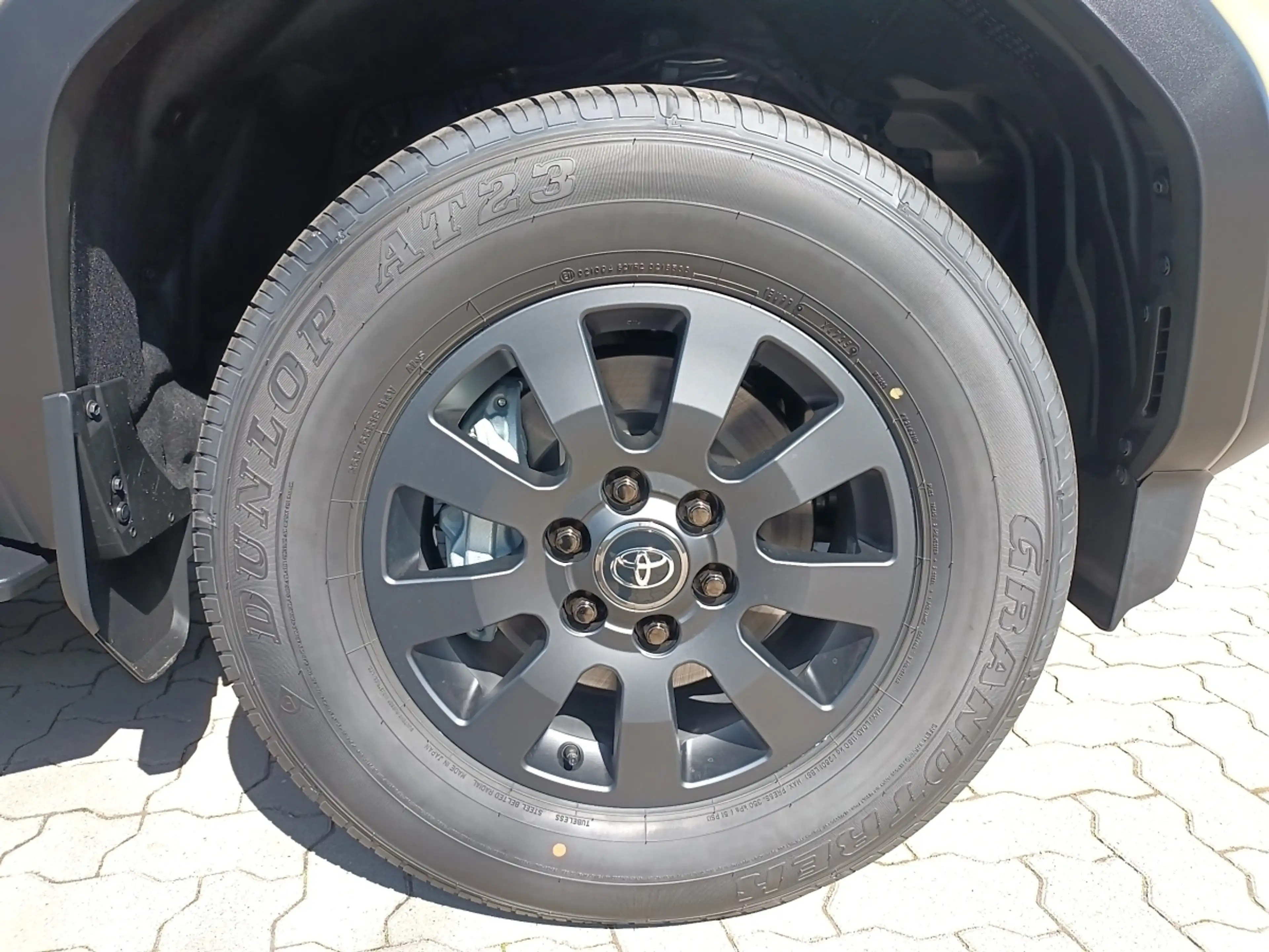 Toyota Land Cruiser 2.8 D4-D Executive 4x4*CARPLAY+LED+DAB+NAVI+PDC* — photo 6