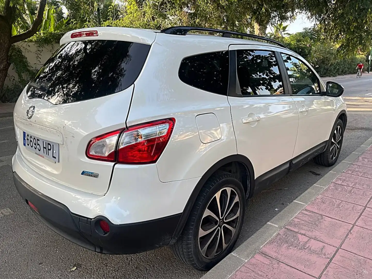 Nissan Qashqai Q+2 1.6dCi S&S Tekna Premium 4x2 18´´ Blanco - 2
