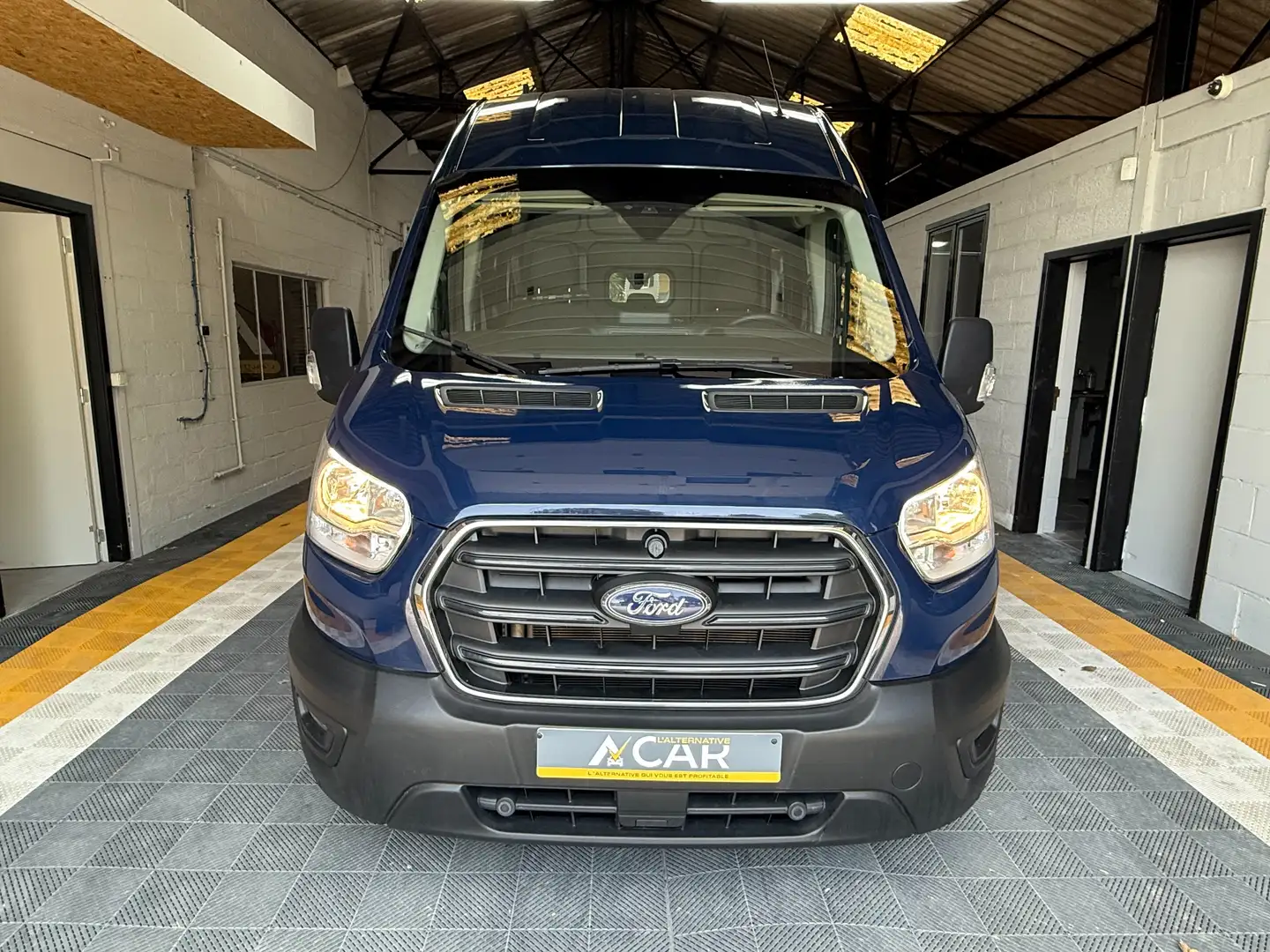 Ford Transit 2.0 TDCi L3 2T TREND double cabine - GARANTIE FORD Bleu - 2