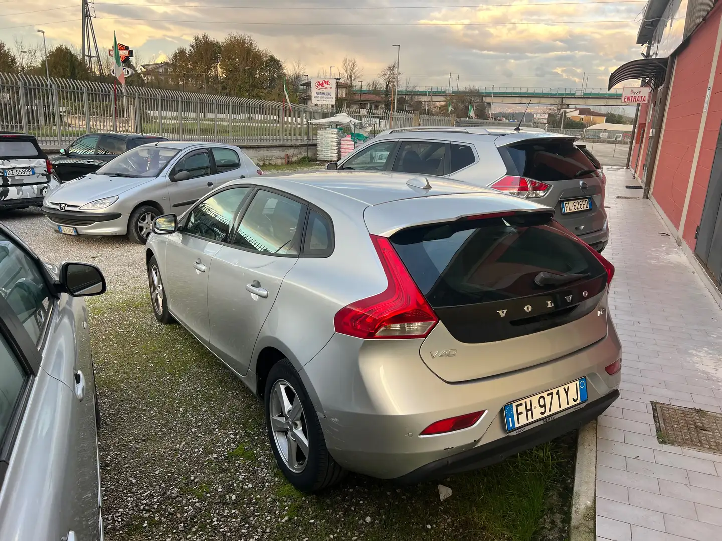 Volvo V40 V40 II 2012 2.0 d2 R-design Momentum my17 Grigio - 2
