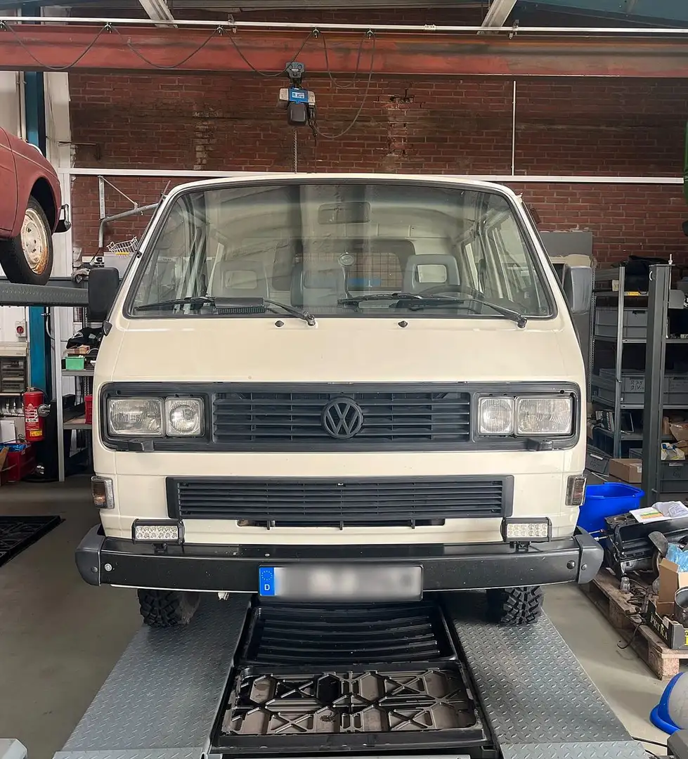 Volkswagen T3 Typ2 Doppelkabine Syncro inkl. GFK-Aufbau Blanc - 2