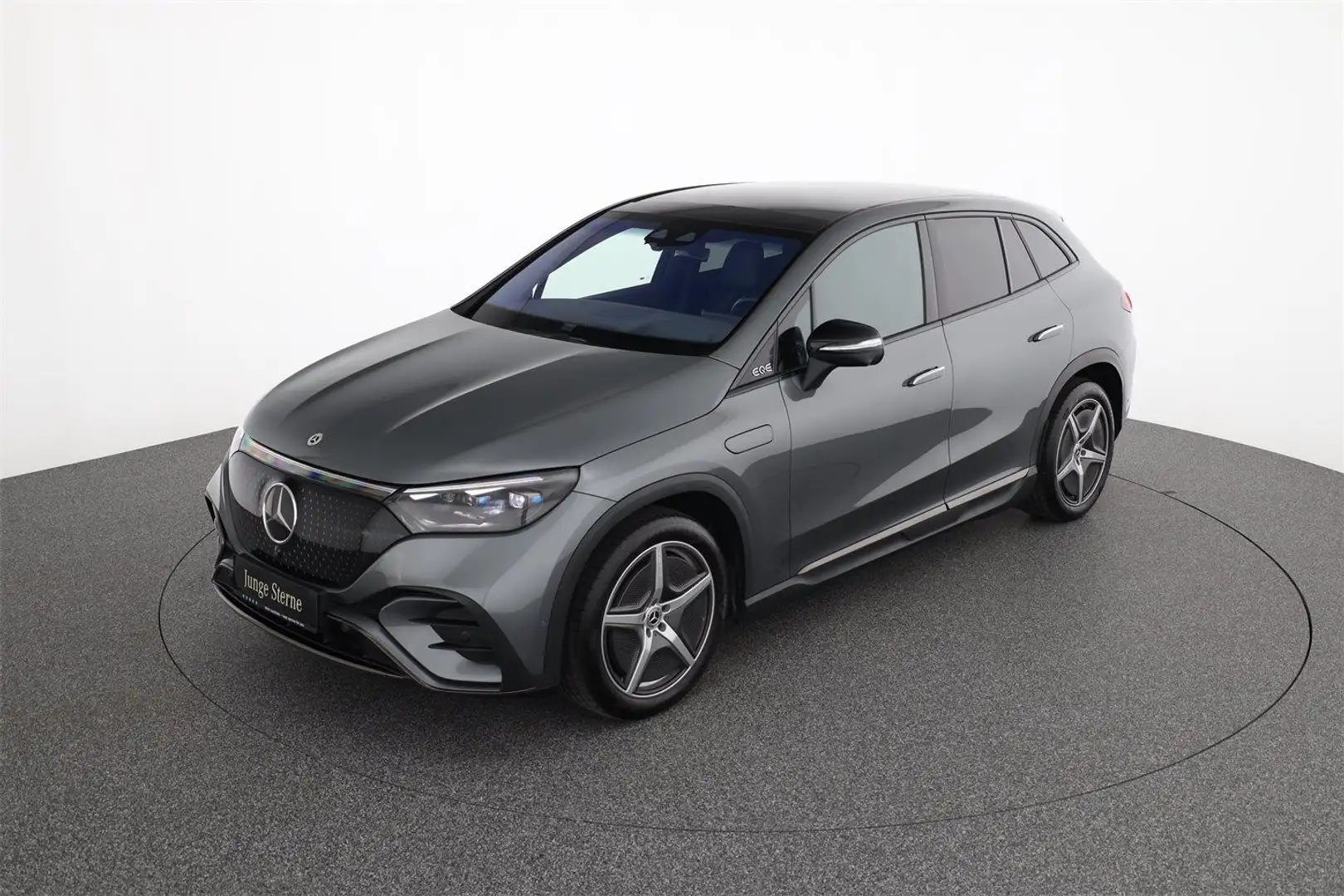 Mercedes-Benz EQE SUV 350+ Airmatic DistronicPlus Memory Pano Grijs - 2