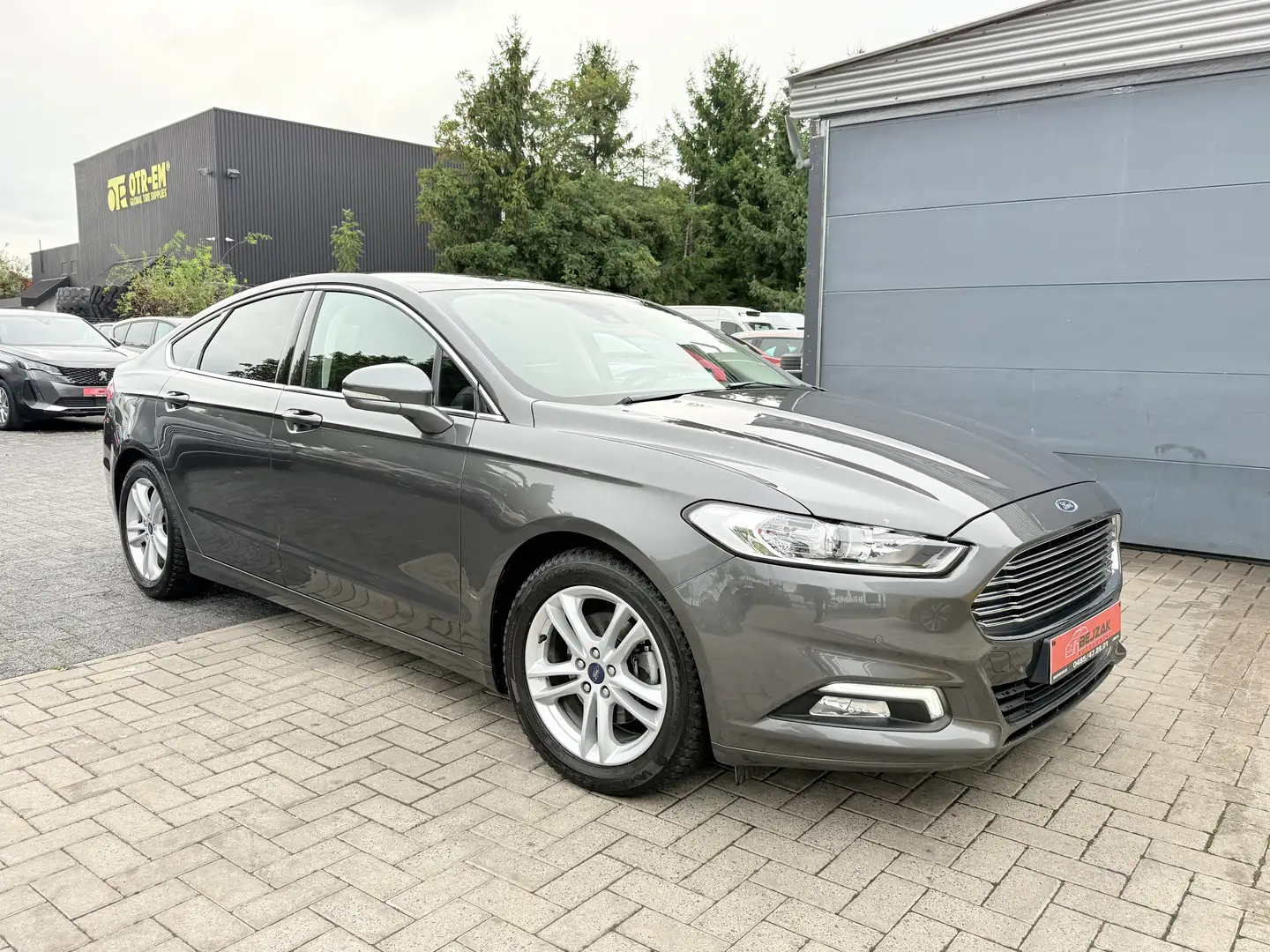 Ford Mondeo Mondeo 1.5i Autm Business Edition Nieuwstaat - 2