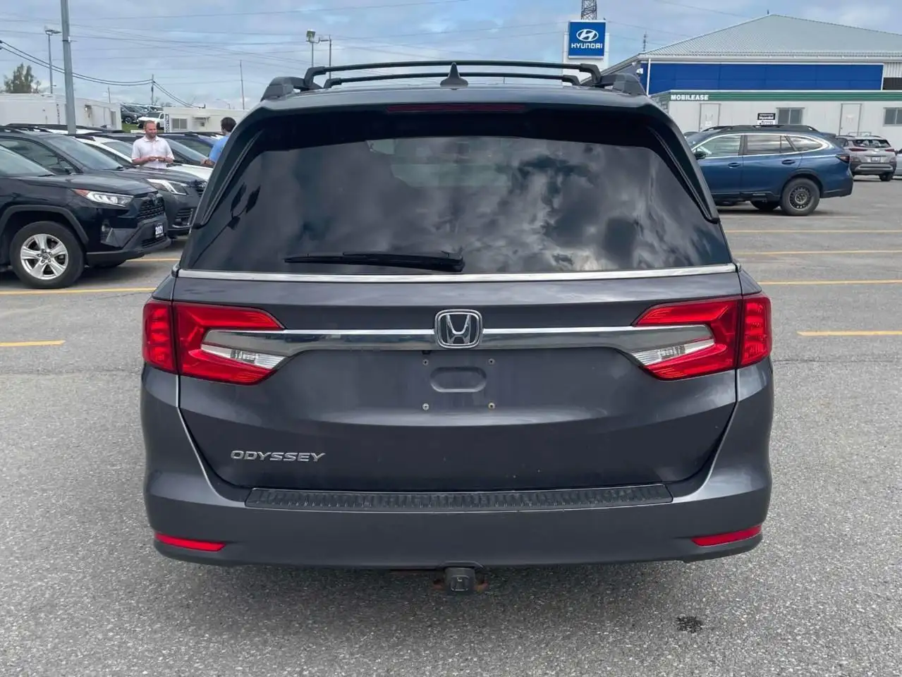 Honda Odyssey снимка Honda Odyssey