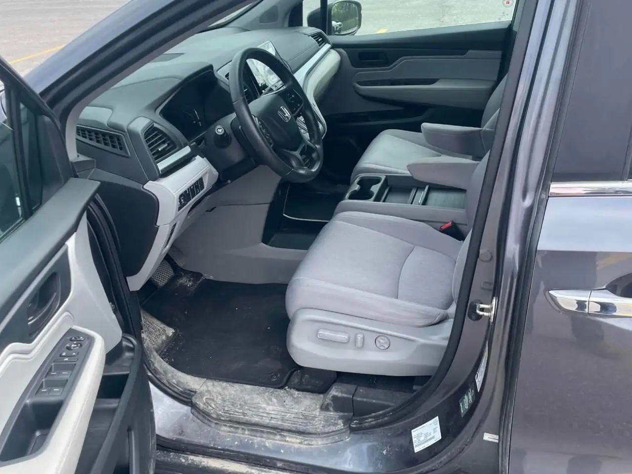 Honda Odyssey снимка Honda Odyssey