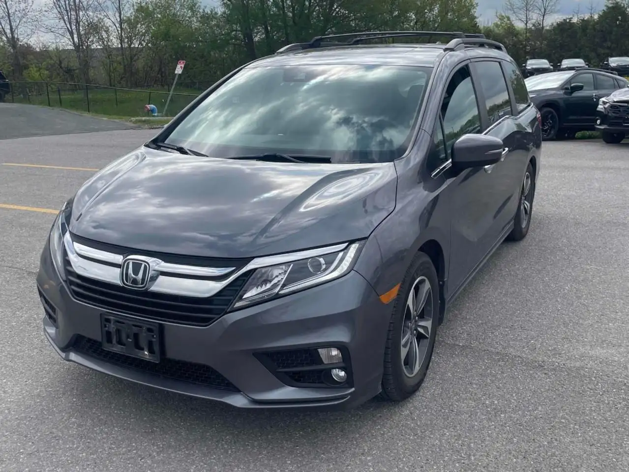 Honda Odyssey снимка Honda Odyssey