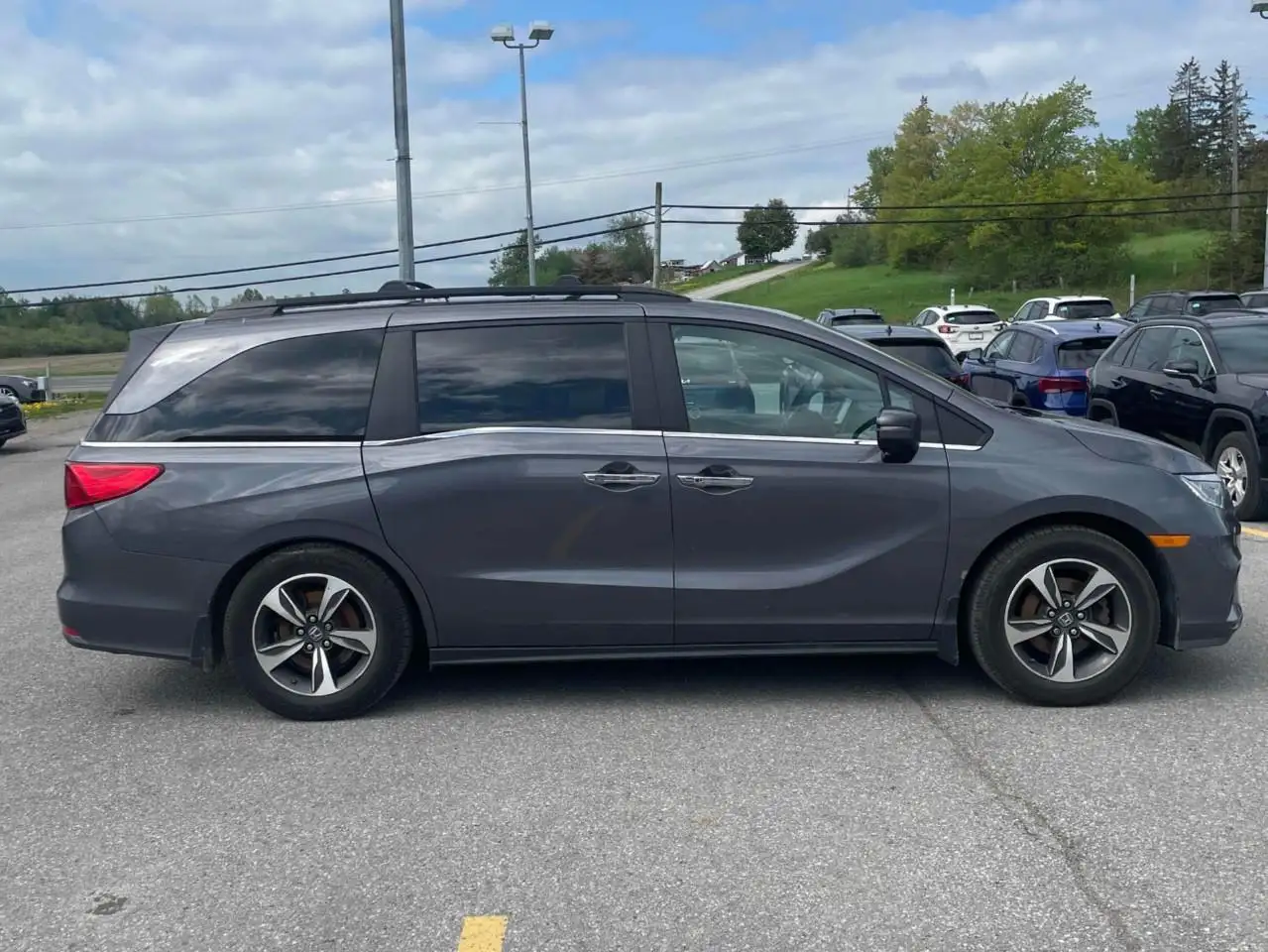 Honda Odyssey снимка Honda Odyssey