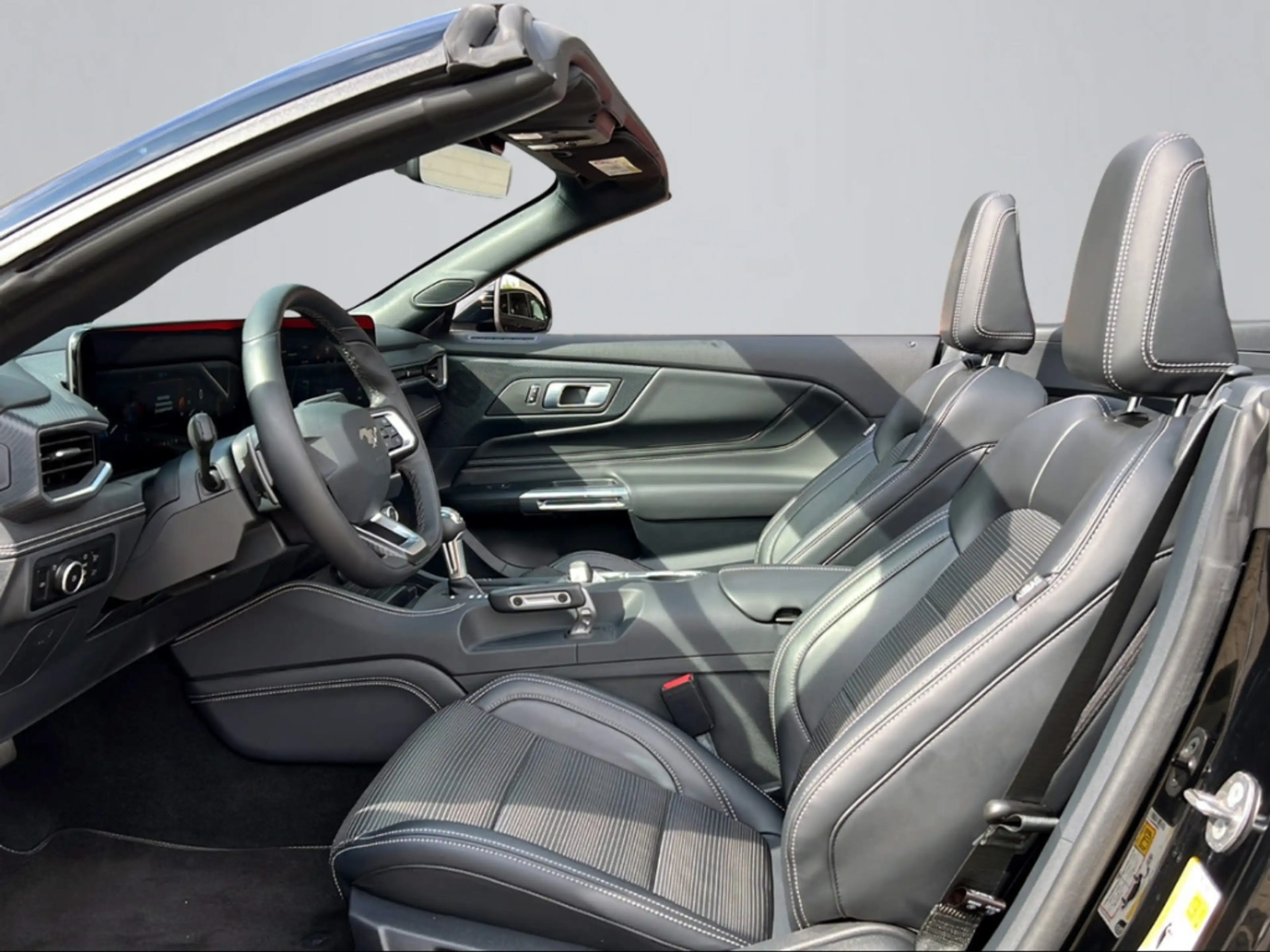 Ford Mustang Convertible 5.0 Ti-VCT V8 GT Navi Leder B&O Klima — photo 8