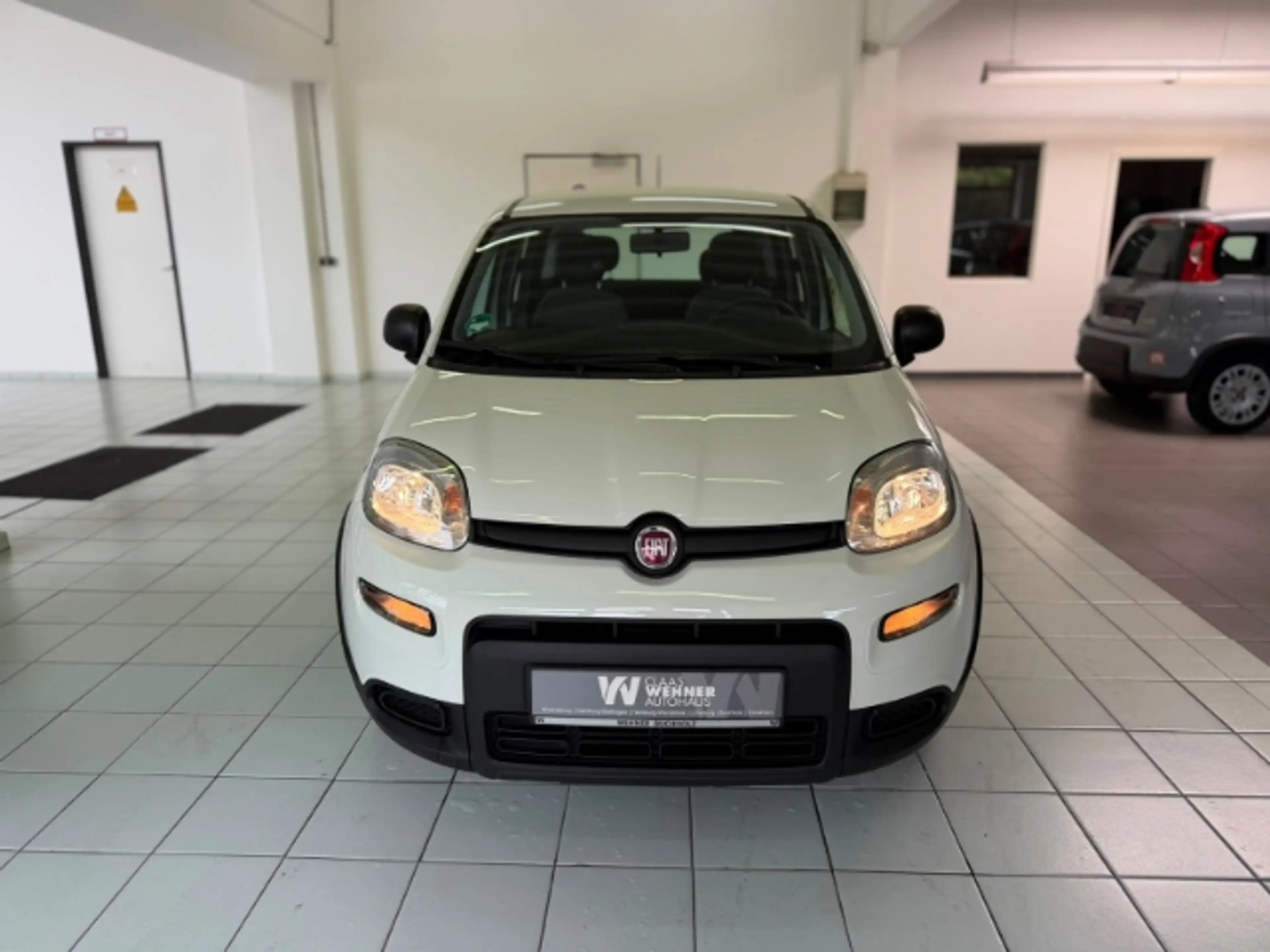 Fiat Panda Hybrid 1.0 GSE DAB Klima BT eFH — photo 2