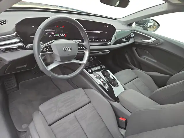 Audi A5 view 4