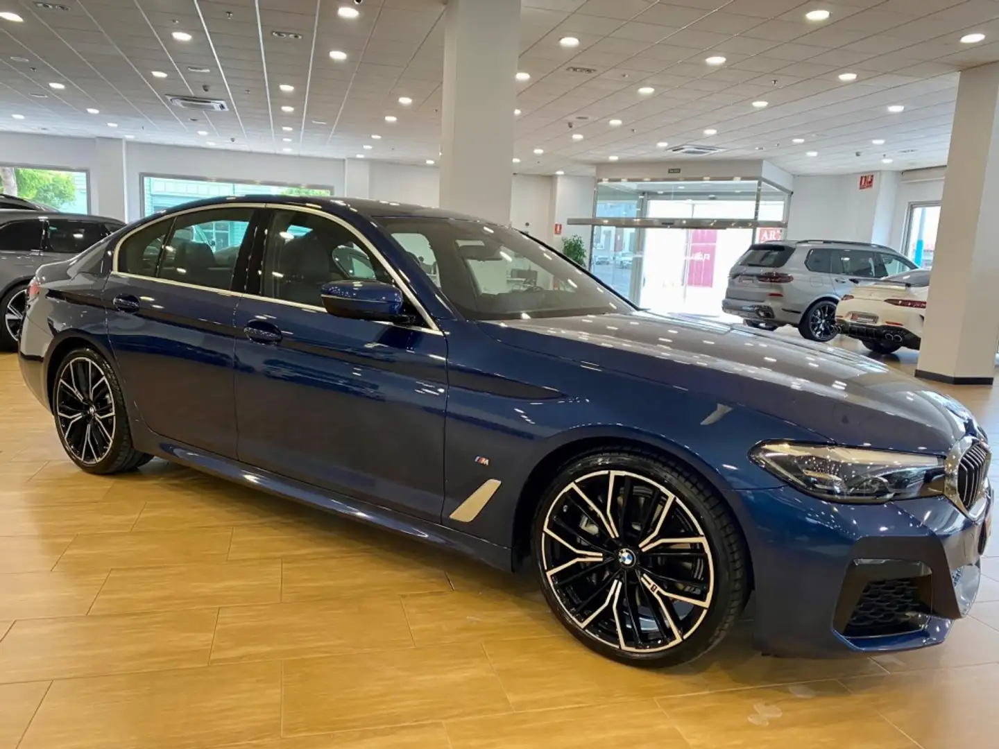 BMW 530 530dA xDrive Azul - 2