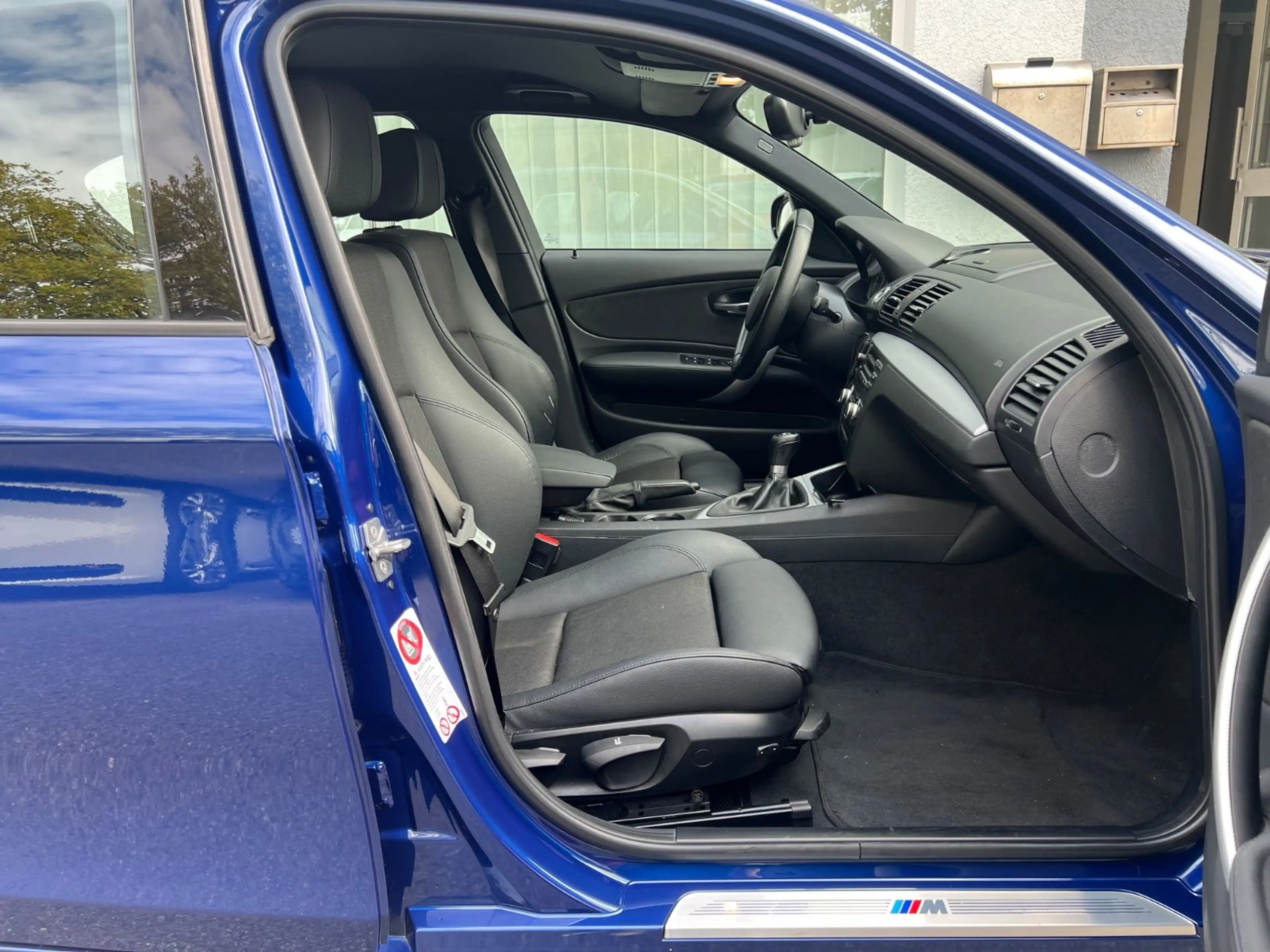 BMW 118 i Sport-Paket M"1.Hand"Lückenlos Scheckheft" — photo 8