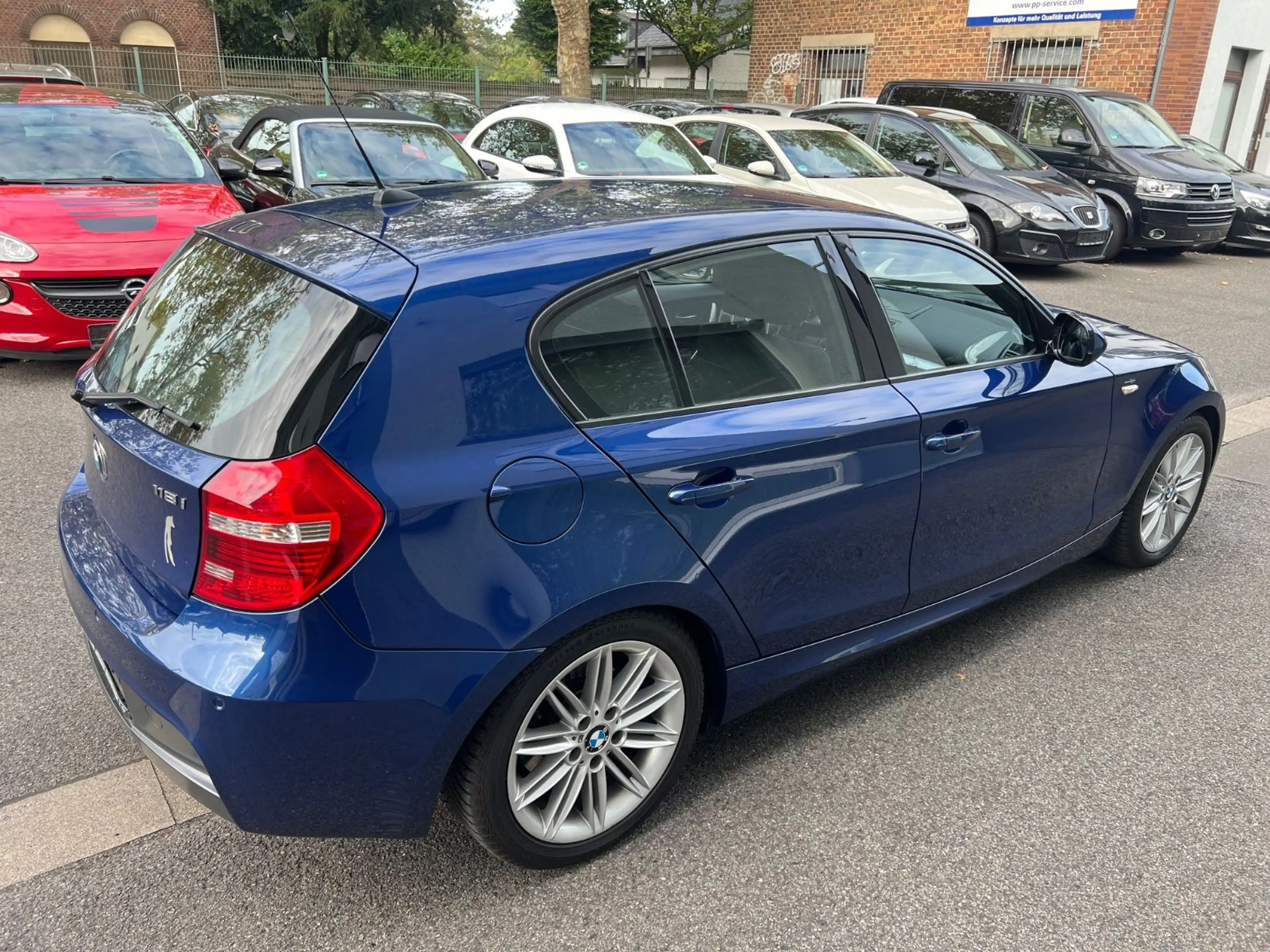 BMW 118 i Sport-Paket M"1.Hand"Lückenlos Scheckheft" — photo 7