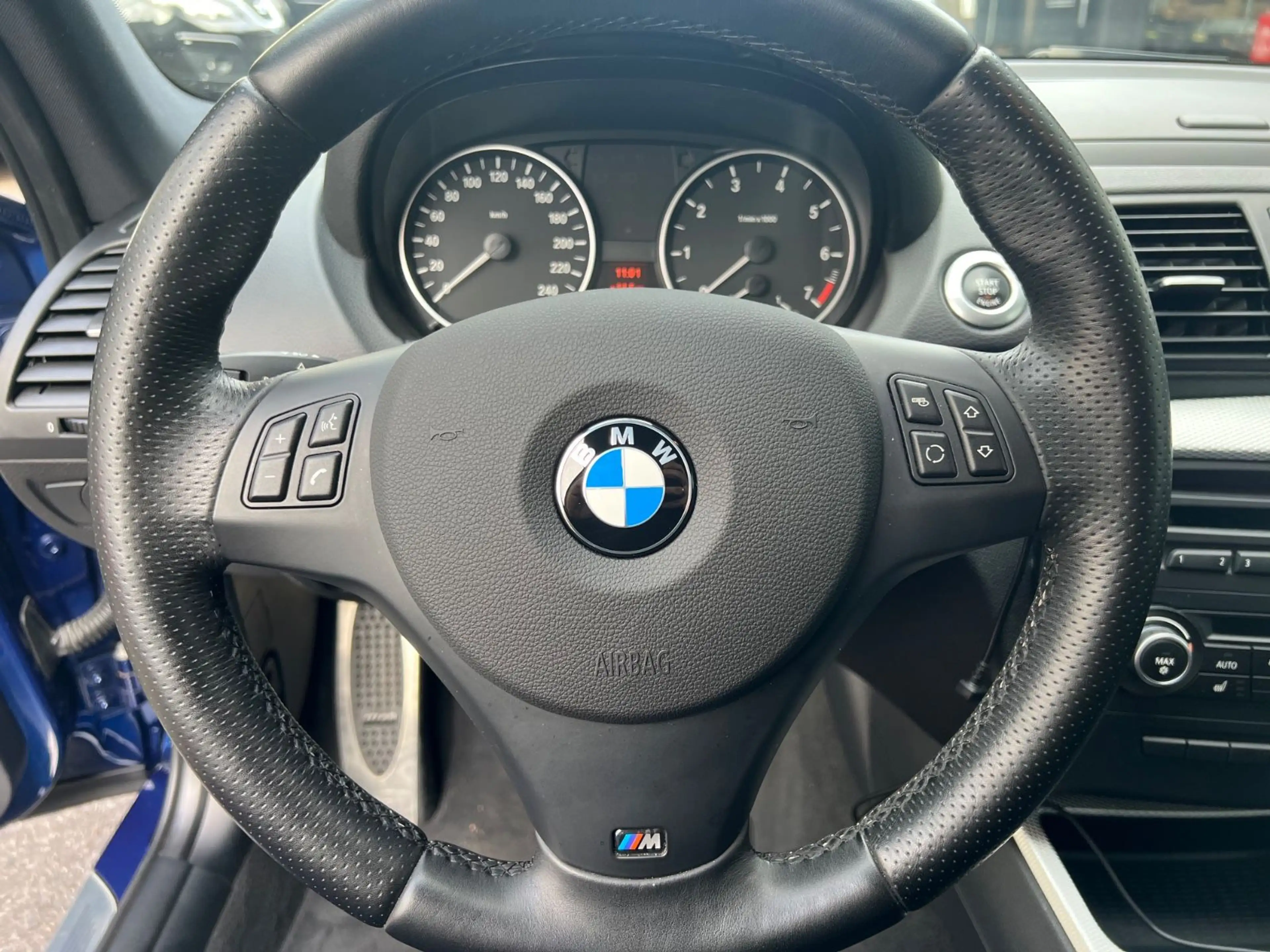 BMW 118 i Sport-Paket M"1.Hand"Lückenlos Scheckheft" — photo 14