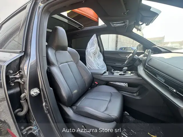 DR Automobiles DR6 view 7