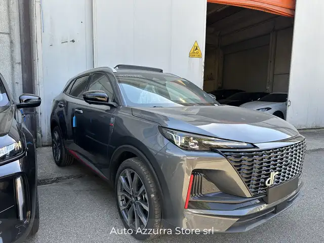 DR Automobiles DR6 view 3
