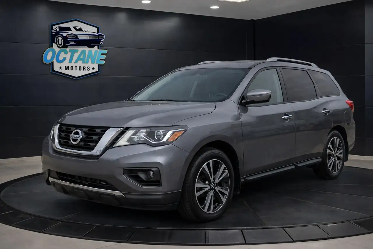 Nissan Pathfinder снимка Nissan Pathfinder