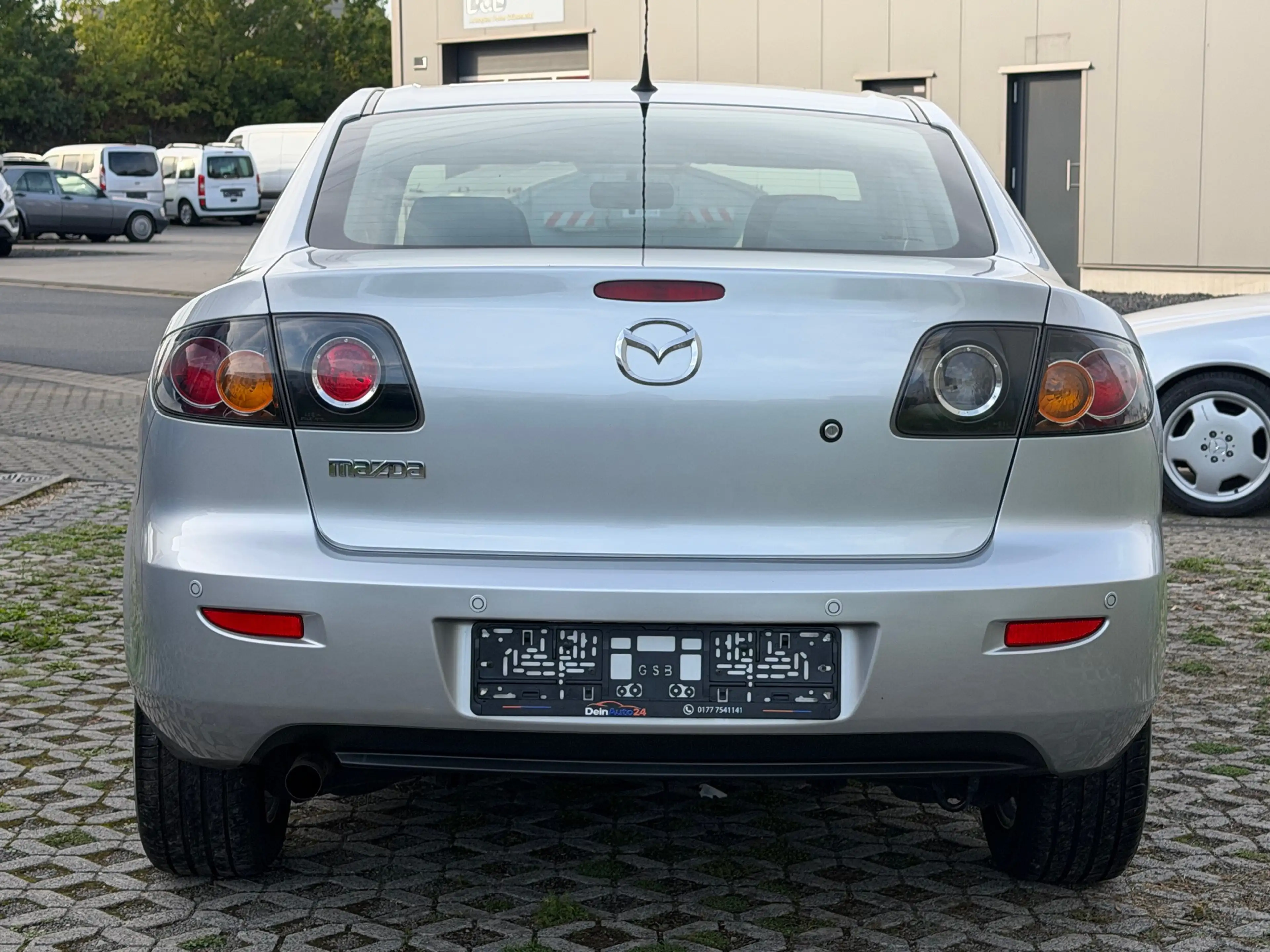Mazda 3 1.6 Active Automatik TÜV neu 1.HD ZV Klima — photo 10