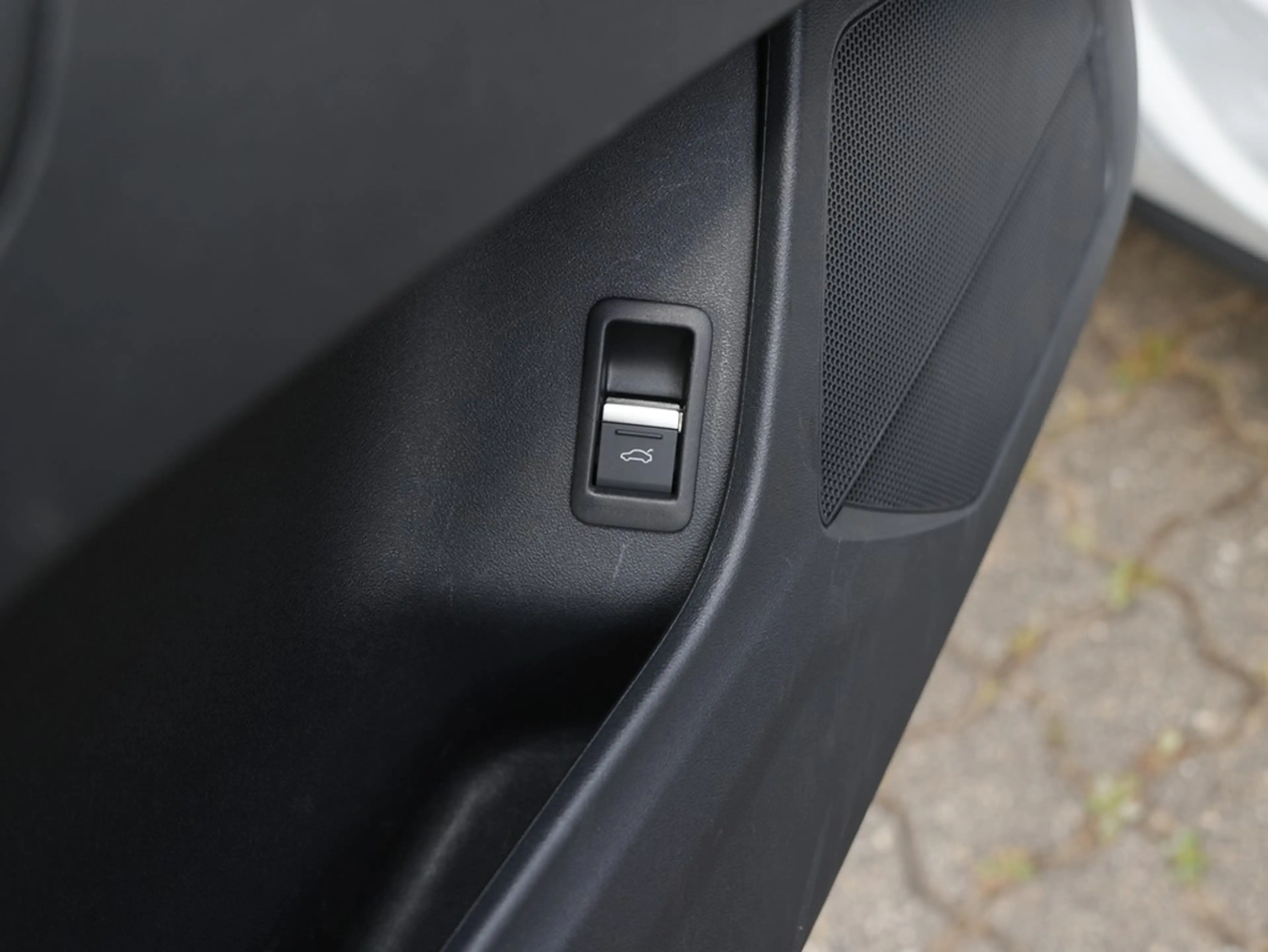 Audi Q4 e-tron Sportback 50 e-tron quattro — photo 10