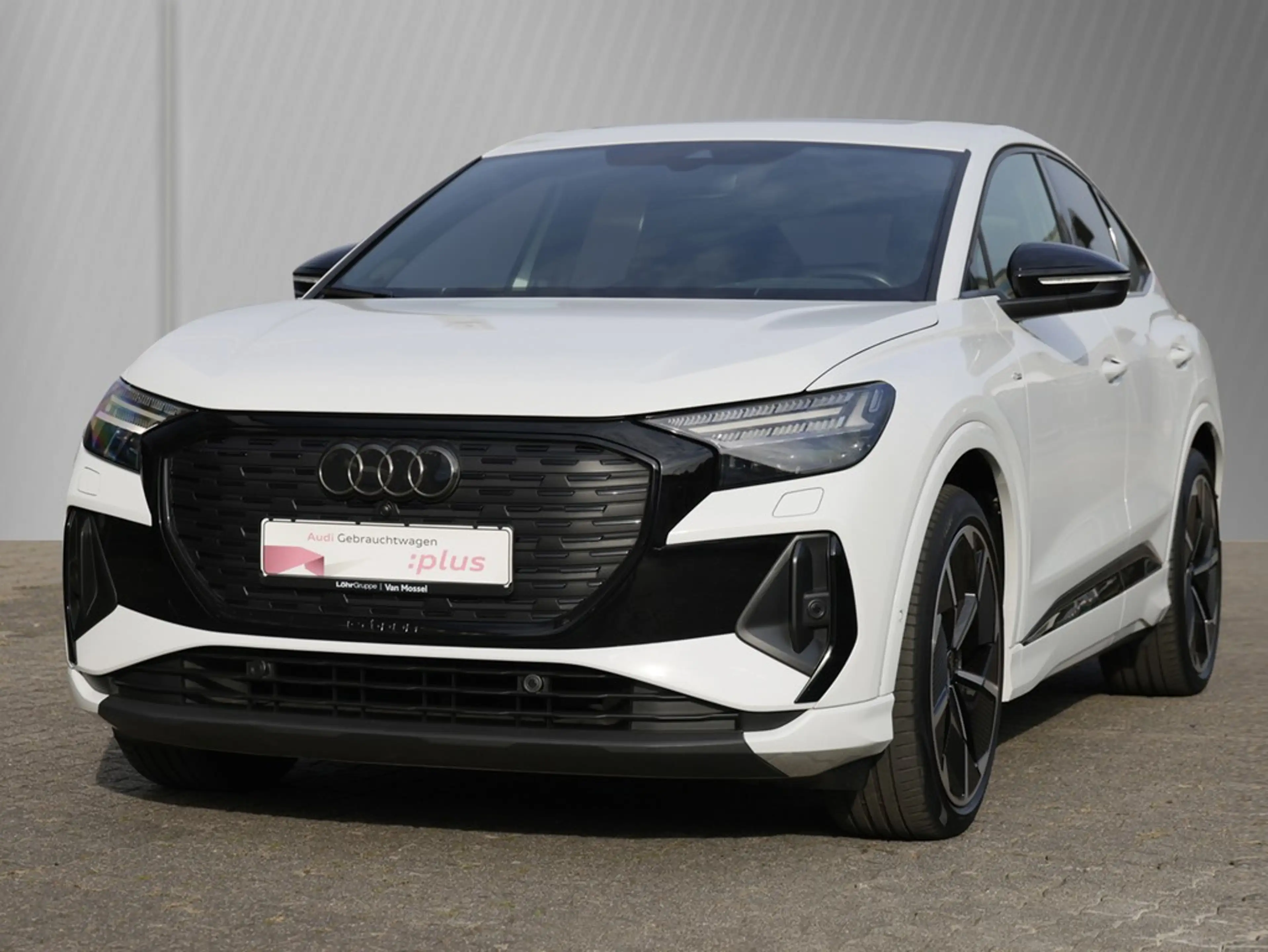 Audi Q4 e-tron Sportback 50 e-tron quattro — photo 2