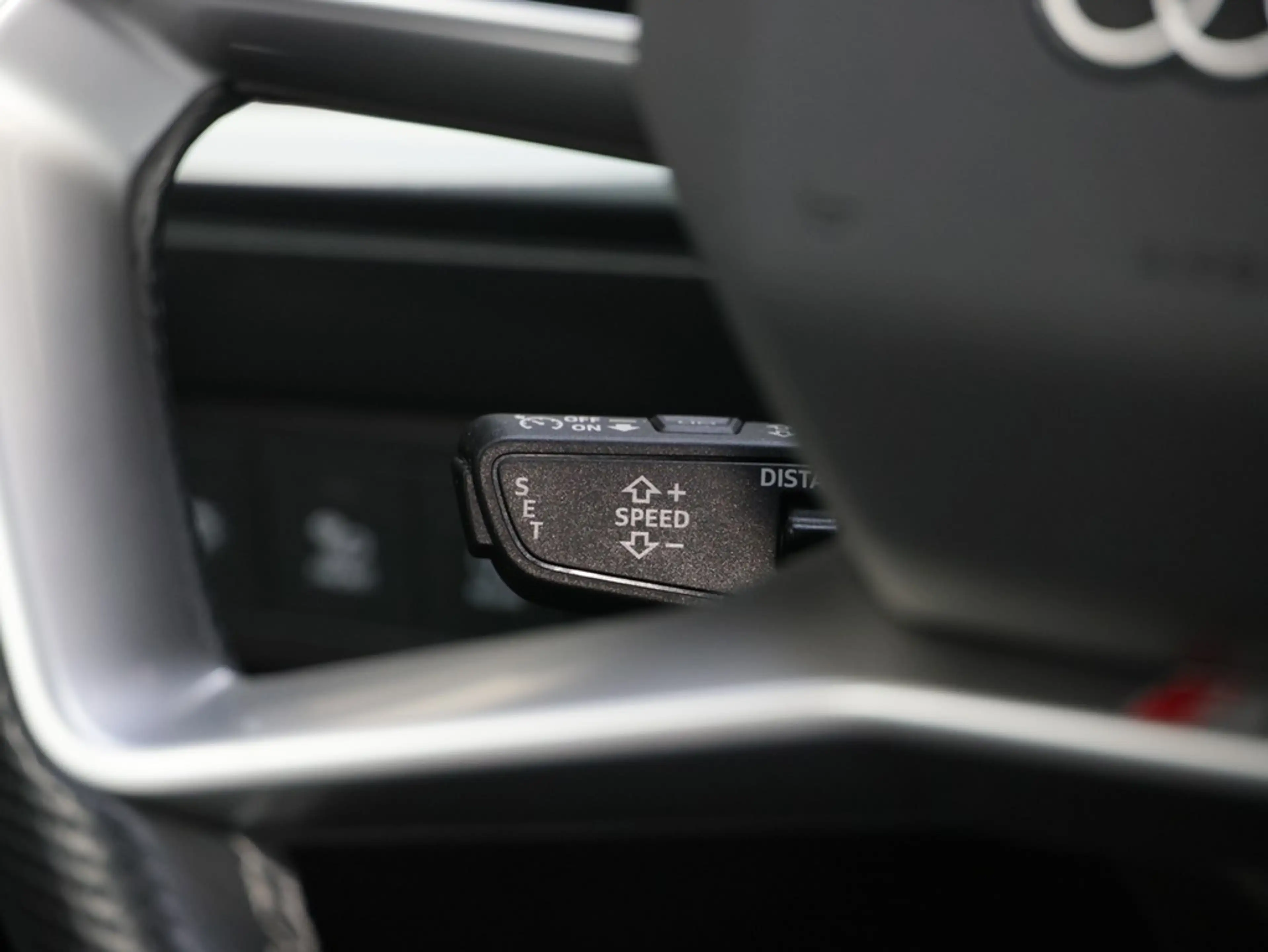 Audi Q4 e-tron Sportback 50 e-tron quattro — photo 18