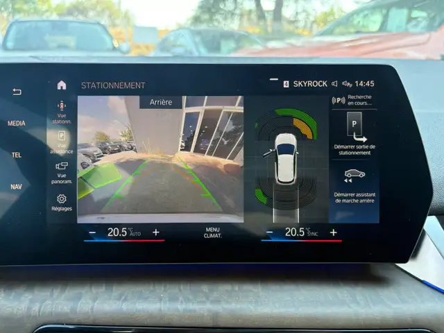 BMW 2 Series view 11