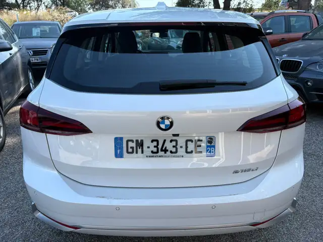 BMW 2 Series view 3