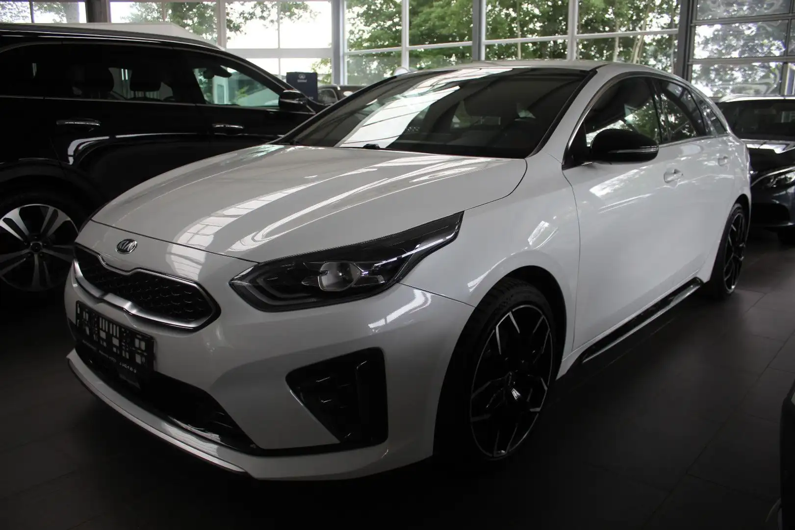 Kia ProCeed / pro_cee'd ProCeed 1.6 CRDi GT Line (Navi Paket) Blanc - 1