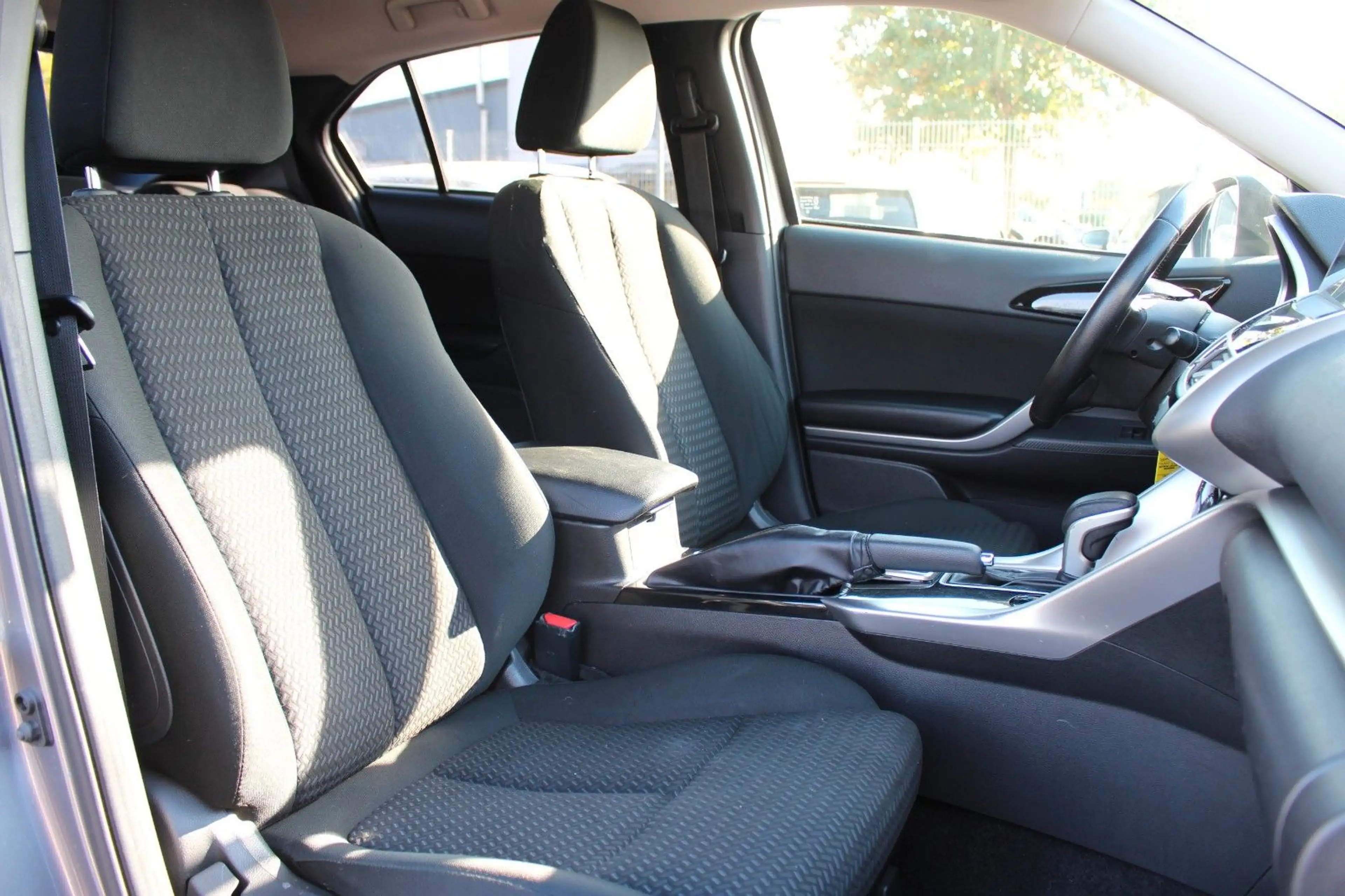 Mitsubishi Eclipse Cross Diamant Edition BT/SHZ/PDC/KLIMA — photo 12