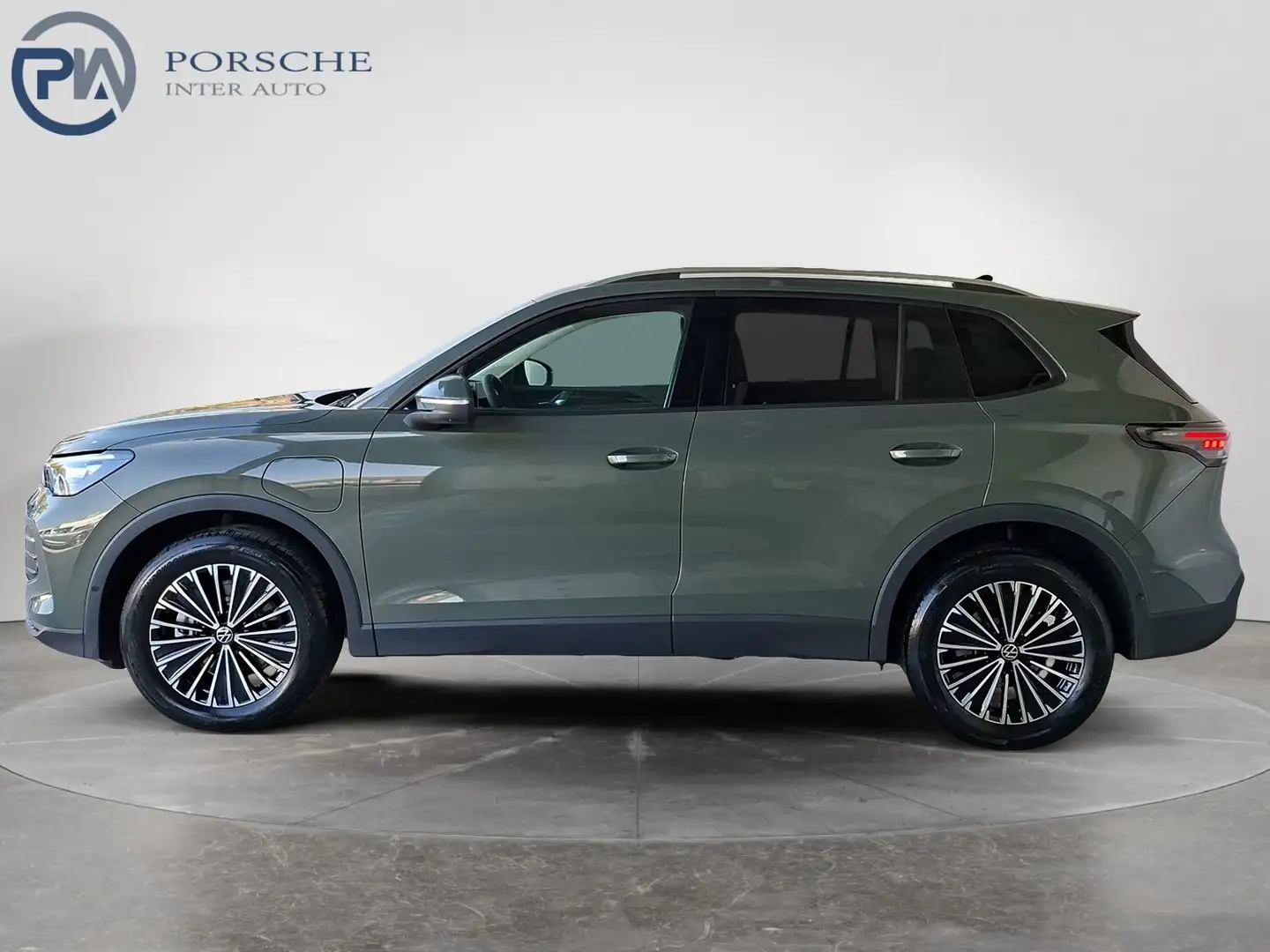 Volkswagen Tiguan Friends eHybrid DSG 150 kW Grün - 2