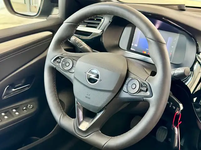 Opel Corsa view 9