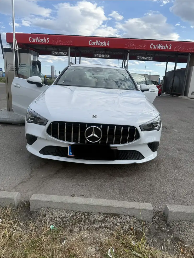 Mercedes-Benz CLA 200 d Aut. Weiß - 1