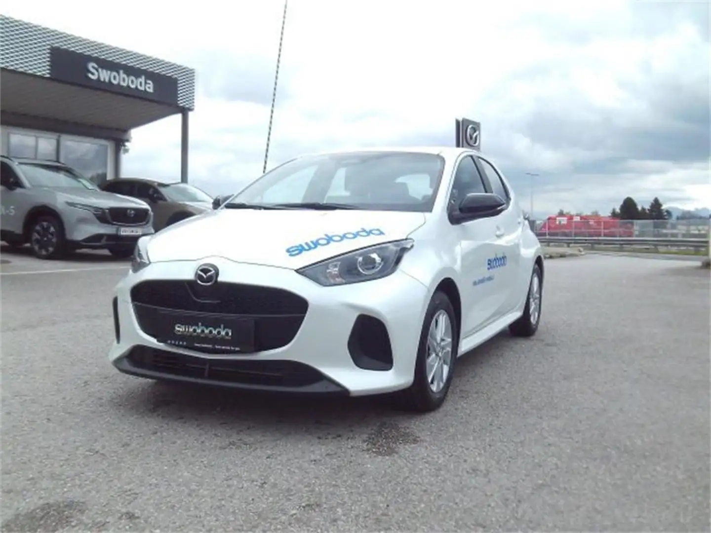 Mazda 2 Hybrid Centre Line Weiß - 2