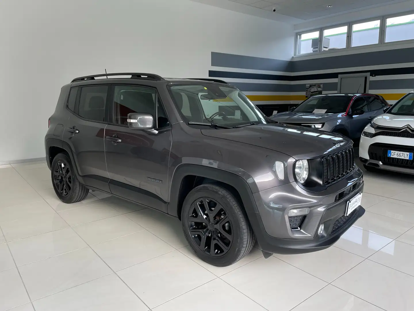 Jeep Renegade 1.0 t3 Night Eagle 2wd Gris - 1