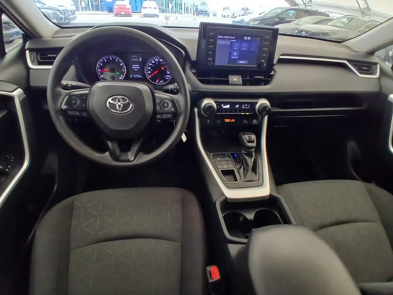 Toyota RAV 4 снимка Toyota RAV 4