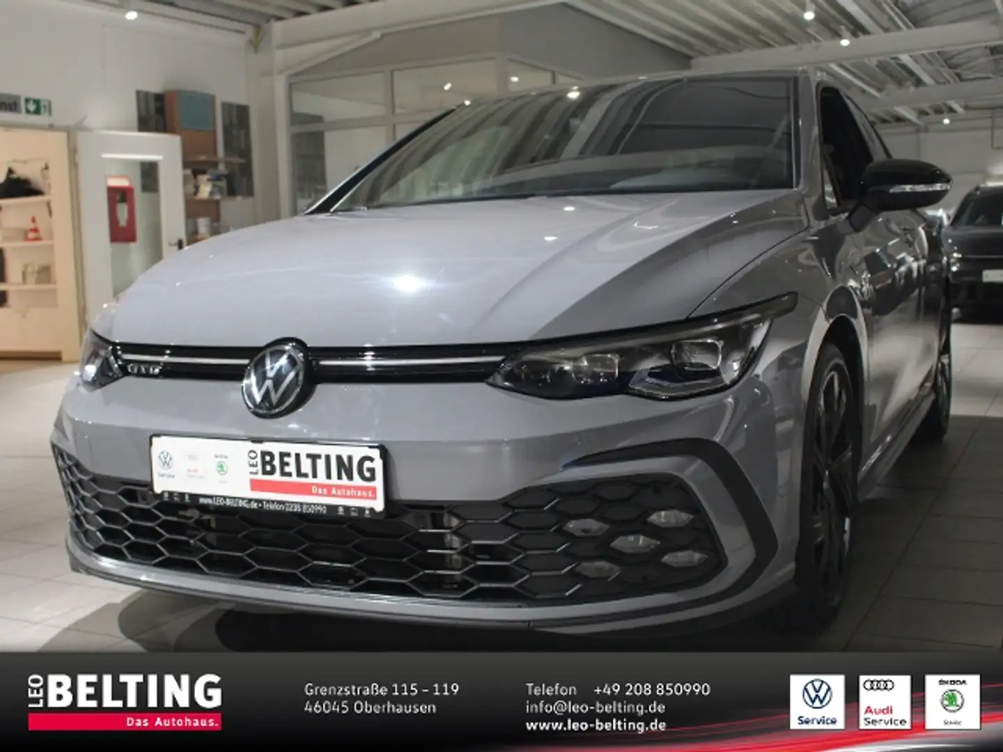 Volkswagen Golf VIII GTD DSG BlackStyle Matrix RearView Keyless B Gris - 1