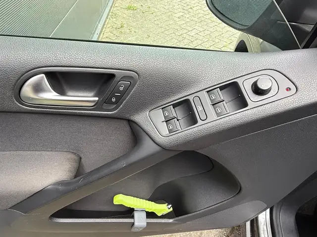 Volkswagen Tiguan view 28