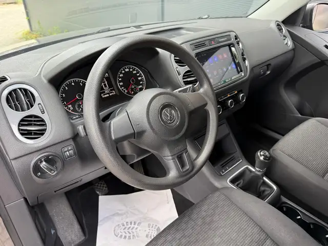 Volkswagen Tiguan view 10