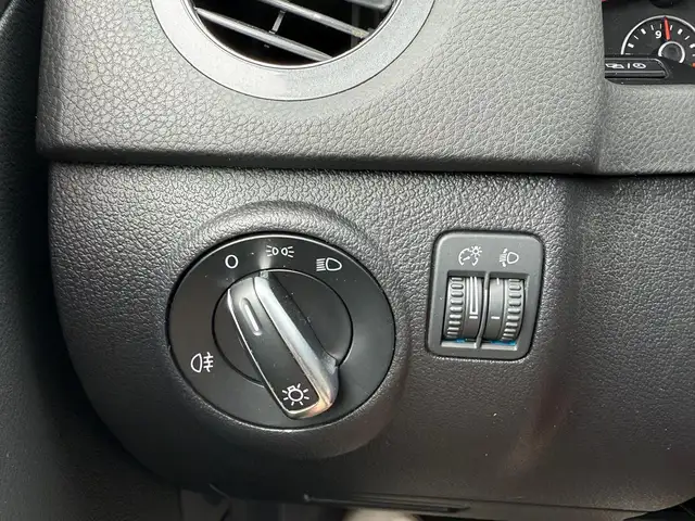 Volkswagen Tiguan view 27