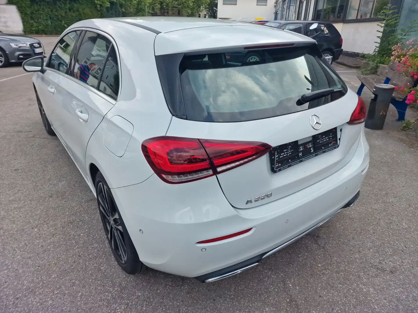 Mercedes-Benz A 220 Weiß - 2