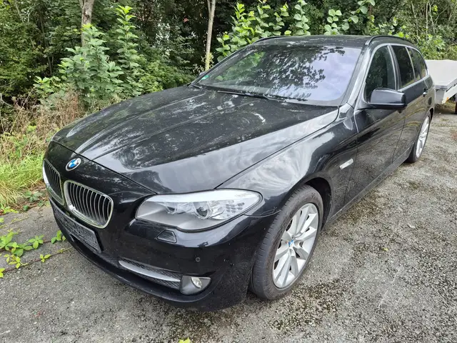 BMW 530 5er Touring Diesel 530d Touring Aut.