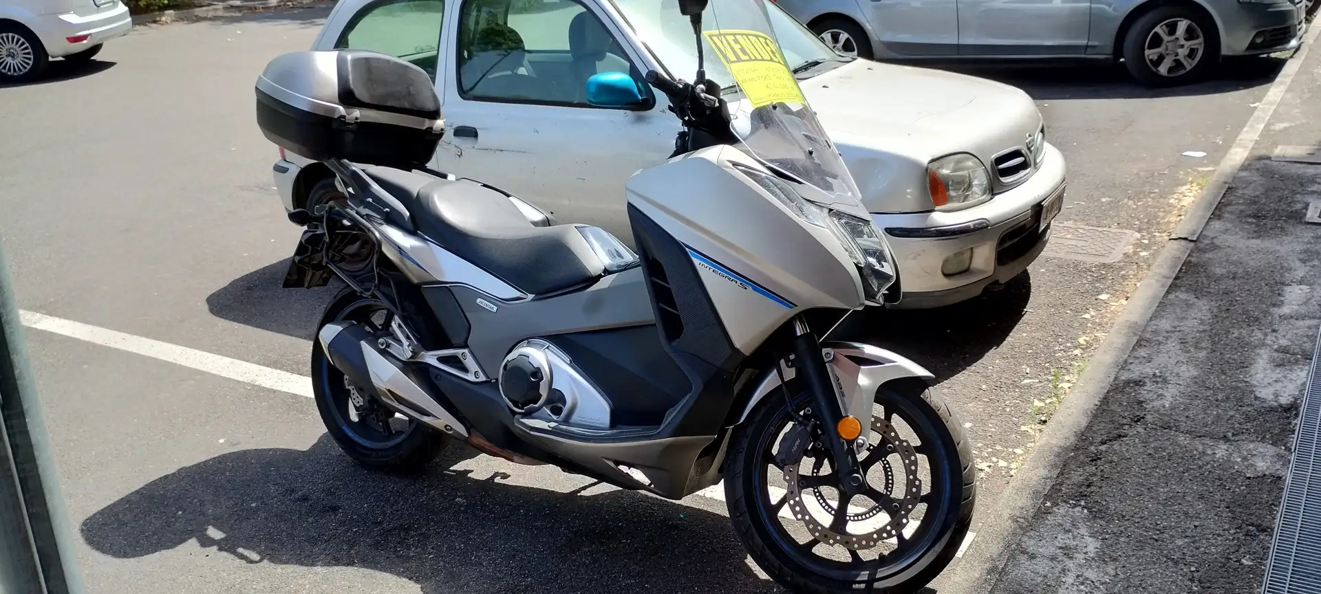 Honda Integra 750 s Argintiu - 1