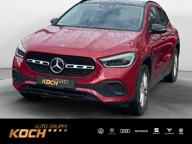 Mercedes-Benz GLA 250 Progressive 4Matic Pano LED Navi Kamera