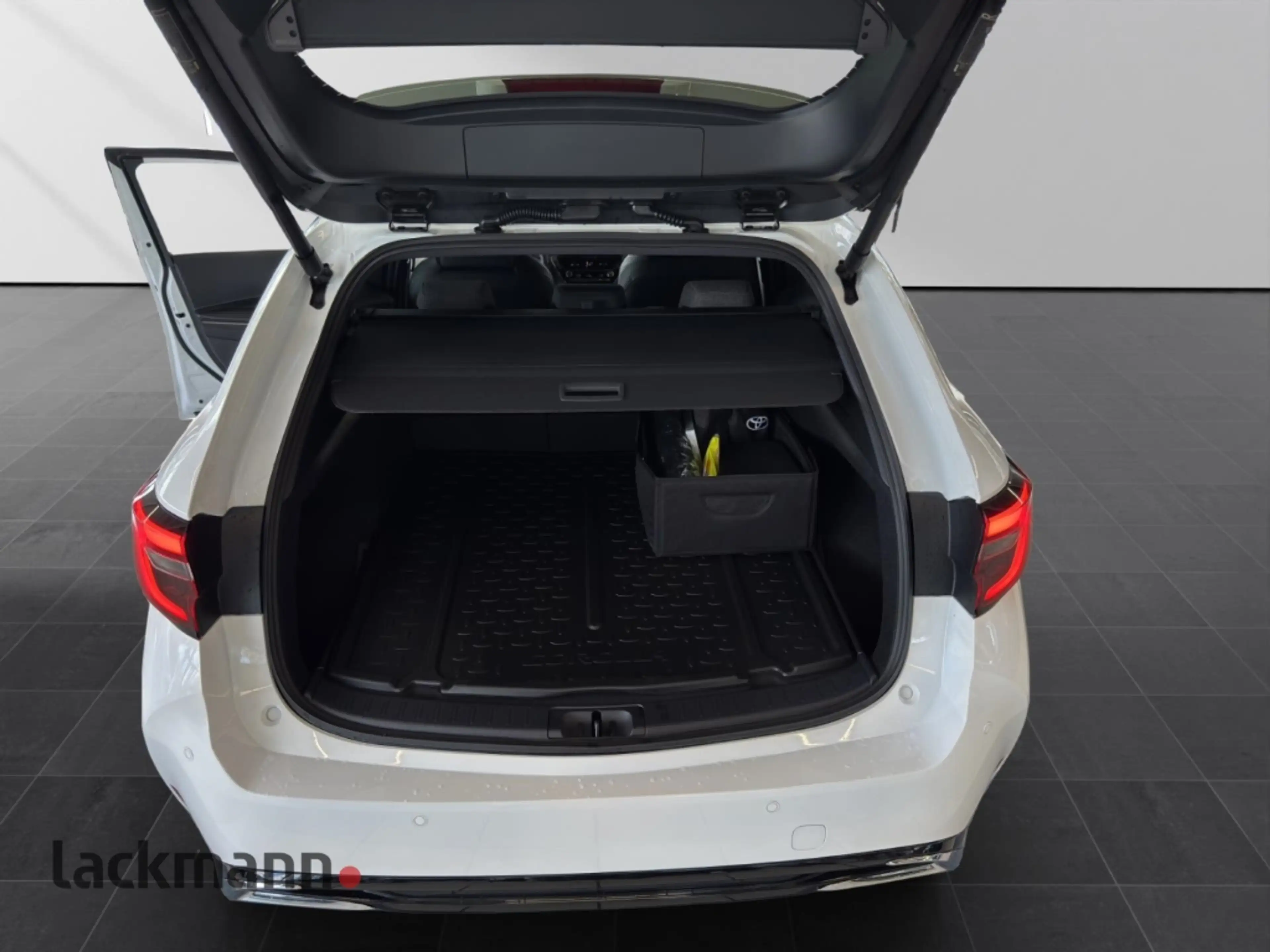 Toyota Corolla Touring Sports Hybrid Teamplayer Technik-Paket ele — photo 8
