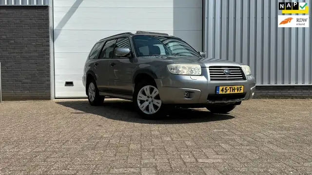 Subaru Forester 2.0 AWD LUXURY PANO AUTOMAAAT NAP TREKHAAK STOELVE